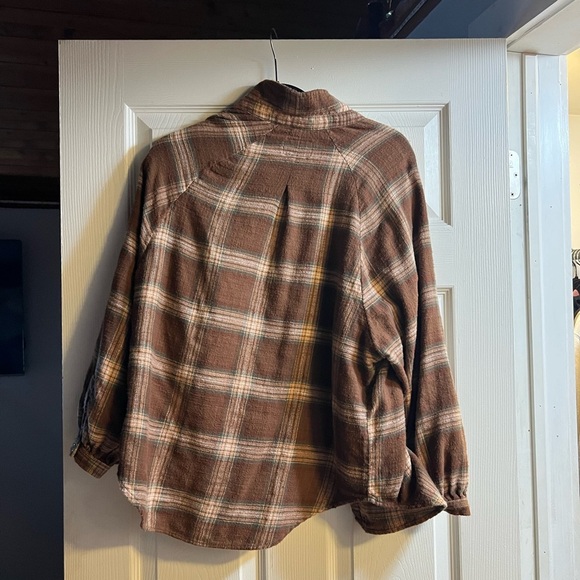AE flannel - Picture 2 of 2